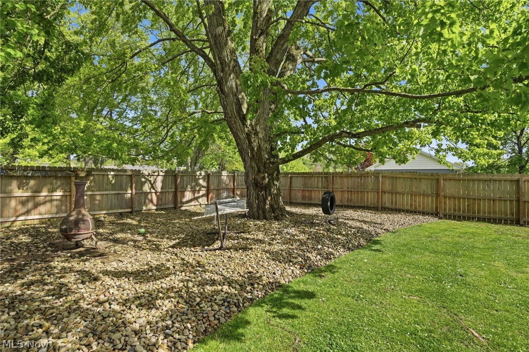 175 Henn Hyde Road NE Howland OH 44484