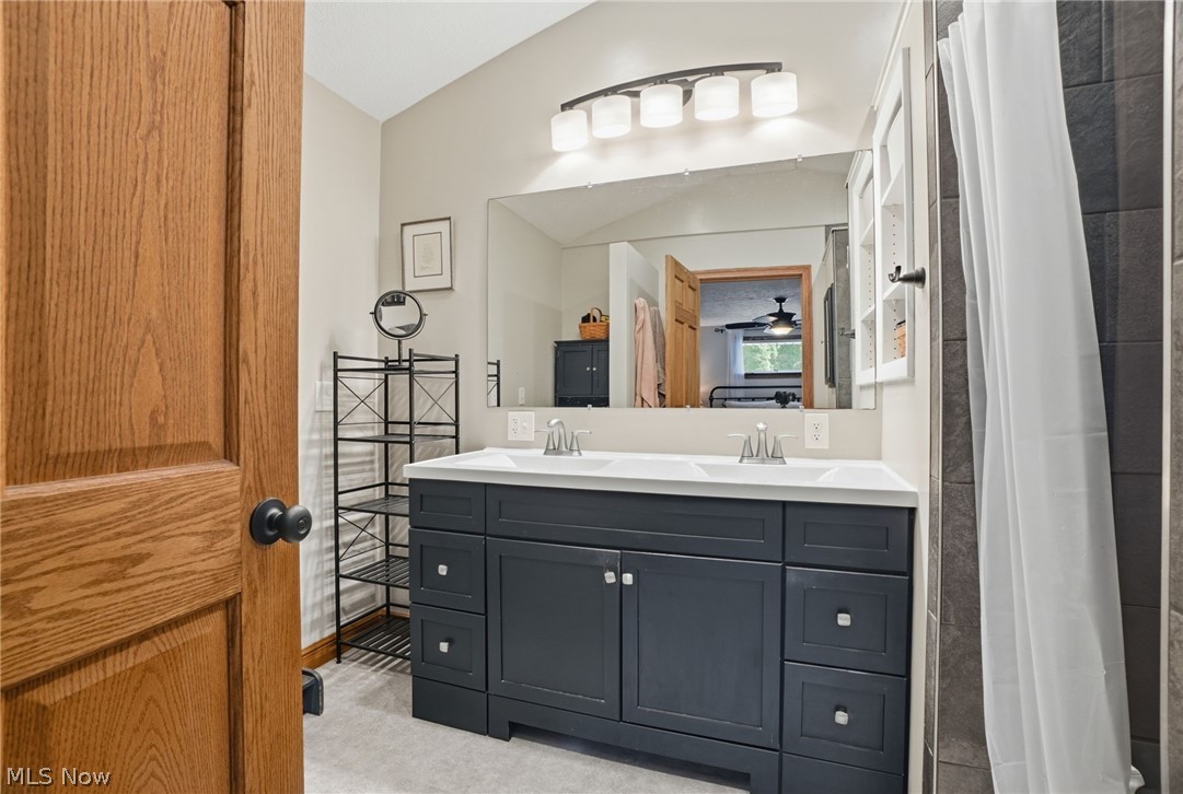 175 Henn Hyde Road NE Howland OH 44484