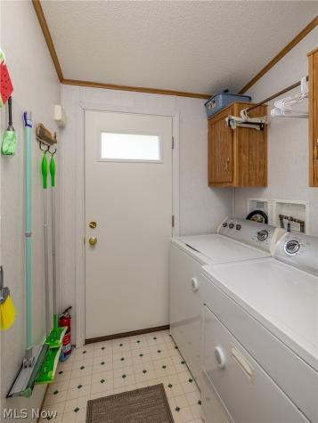 10 Cherry Lane Olmsted Twp OH 44138