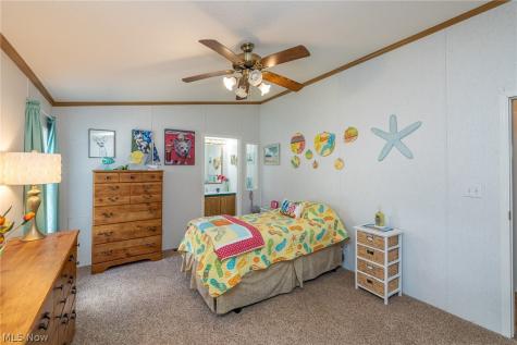 10 Cherry Lane Olmsted Twp OH 44138