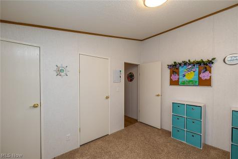 10 Cherry Lane Olmsted Twp OH 44138