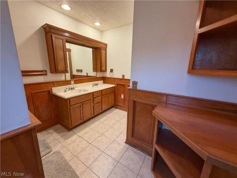 355 Kenyon Avenue Elyria OH 44035
