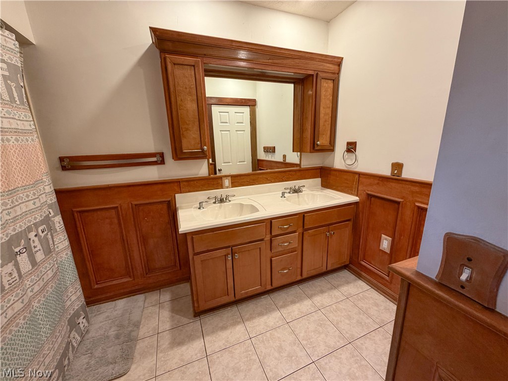 355 Kenyon Avenue Elyria OH 44035