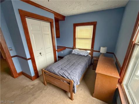 355 Kenyon Avenue Elyria OH 44035