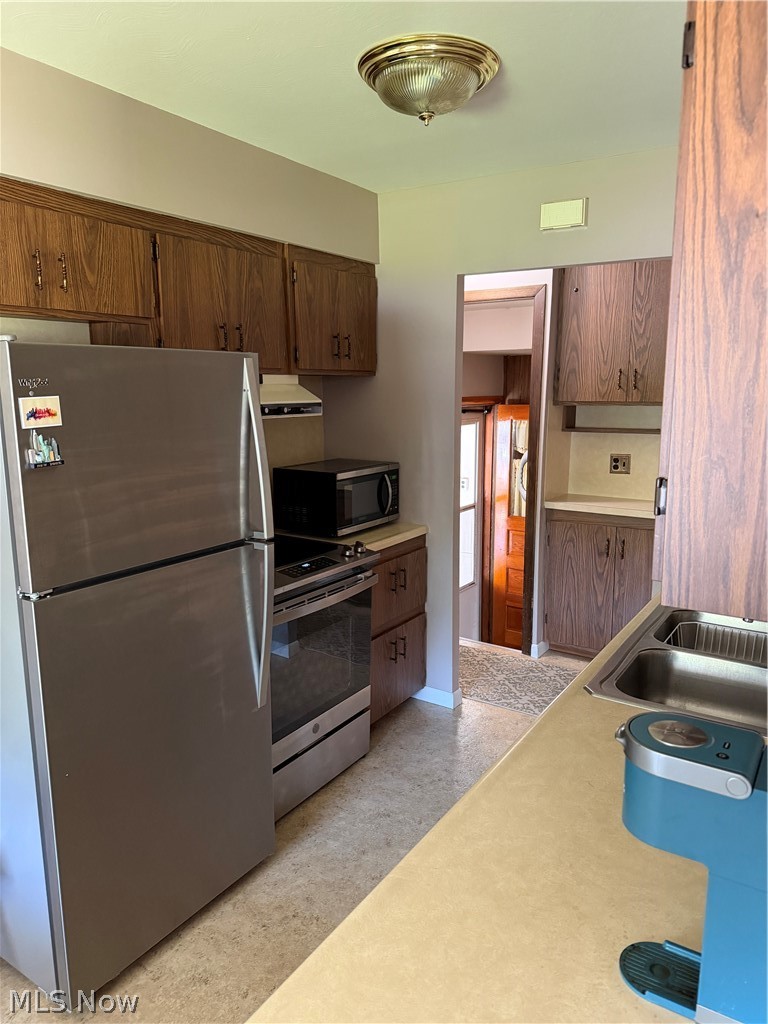 1663 Drenik Drive Wickliffe OH 44092