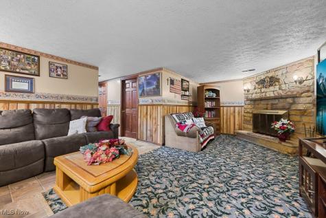 12214 Vince Drive Doylestown OH 44230