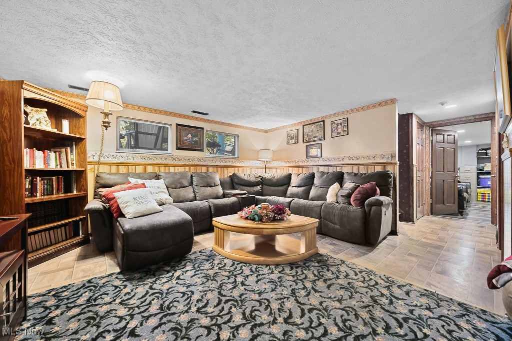 12214 Vince Drive Doylestown OH 44230