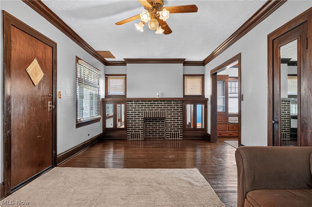 3401 W 94 Street Cleveland OH 44102