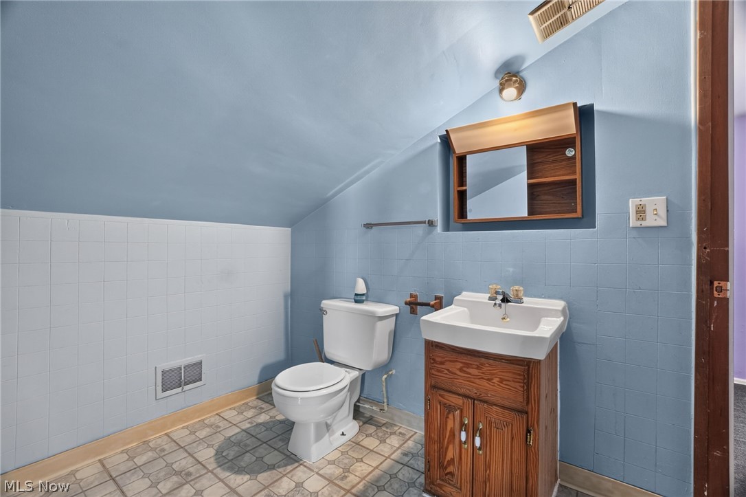 3401 W 94 Street Cleveland OH 44102