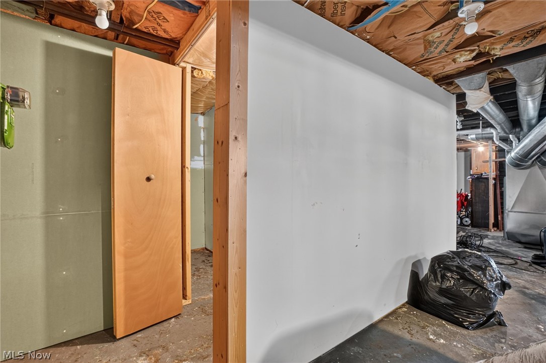 3401 W 94 Street Cleveland OH 44102