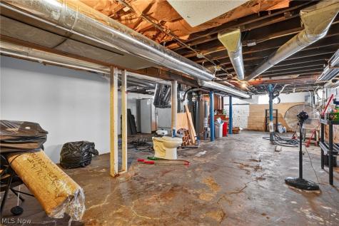 3401 W 94 Street Cleveland OH 44102