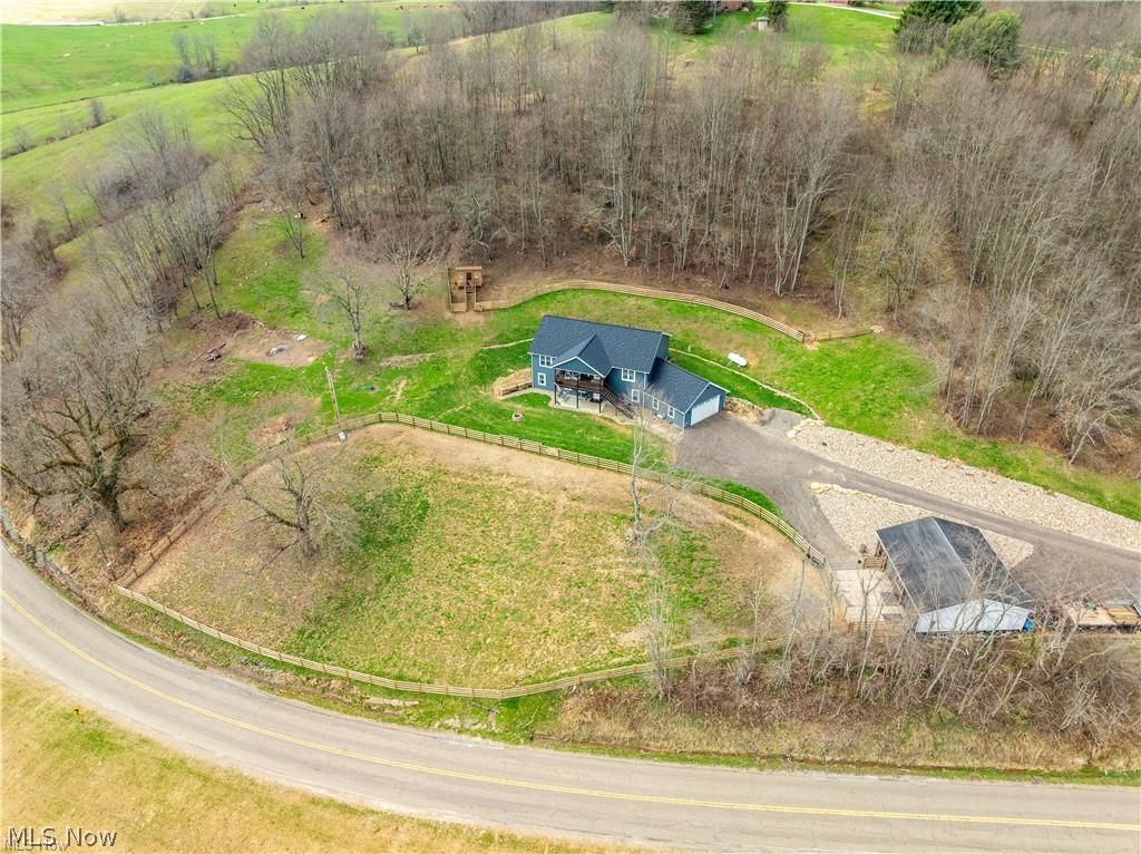7528 Dover Zoar Road NE Dover OH 44622