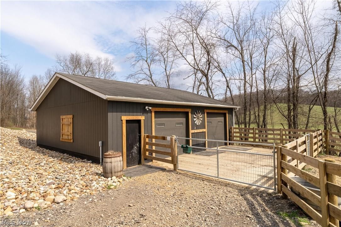 7528 Dover Zoar Road NE Dover OH 44622