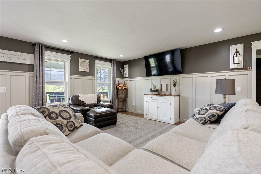 7528 Dover Zoar Road NE Dover OH 44622