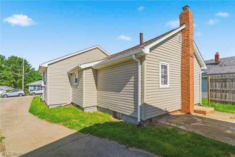 643 Stevenson Avenue Akron OH 44312