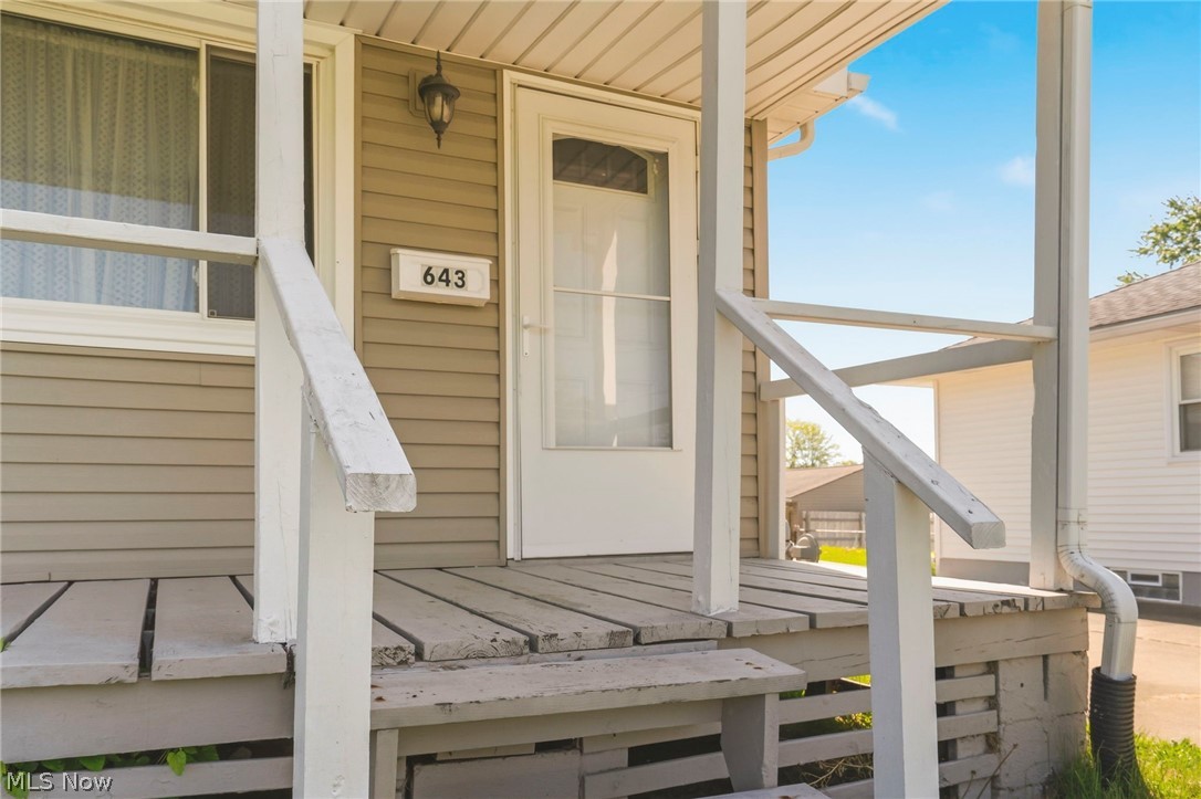 643 Stevenson Avenue Akron OH 44312