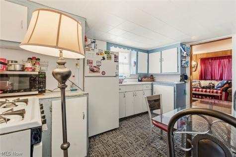 643 Stevenson Avenue Akron OH 44312
