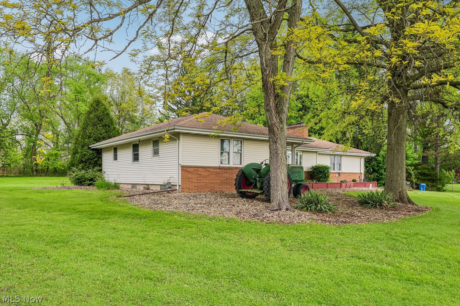 2726 Stillwagon Road Niles OH 44446