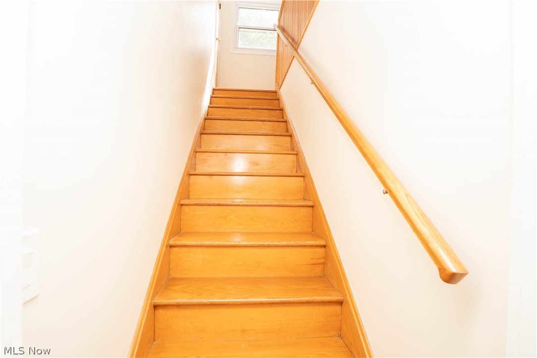 1215 Easton Street NE Canton OH 44721