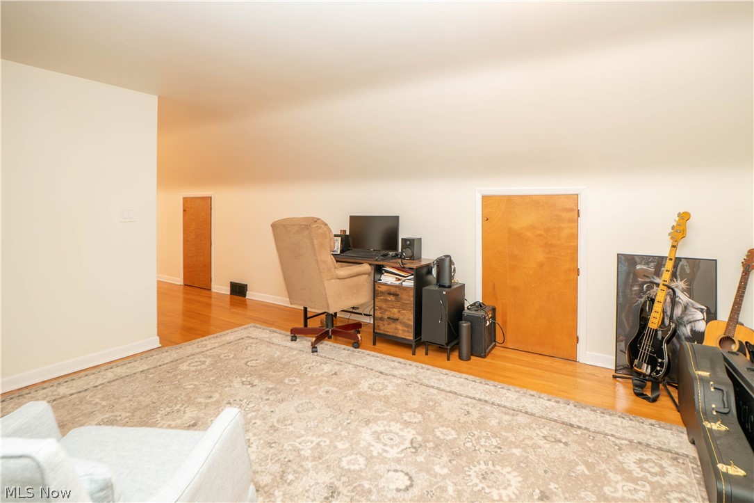1215 Easton Street NE Canton OH 44721