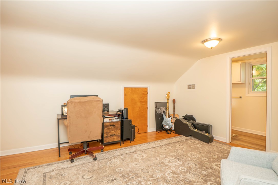 1215 Easton Street NE Canton OH 44721