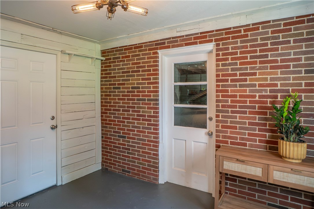 1215 Easton Street NE Canton OH 44721