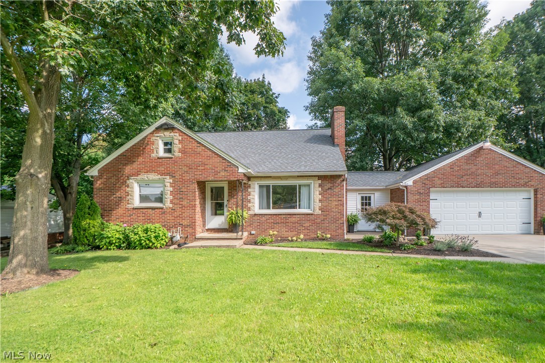 1215 Easton Street NE Canton OH 44721