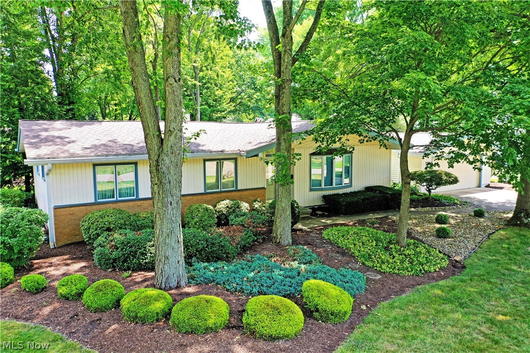 221 Southview Road Canfield OH 44406