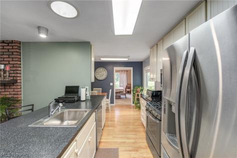 5920 Mills Creek Lane North Ridgeville OH 44039