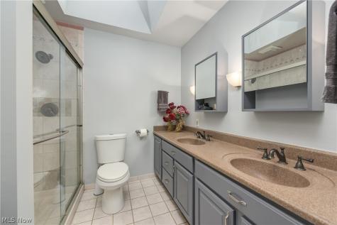 5920 Mills Creek Lane North Ridgeville OH 44039