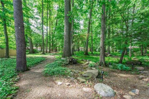 5920 Mills Creek Lane North Ridgeville OH 44039