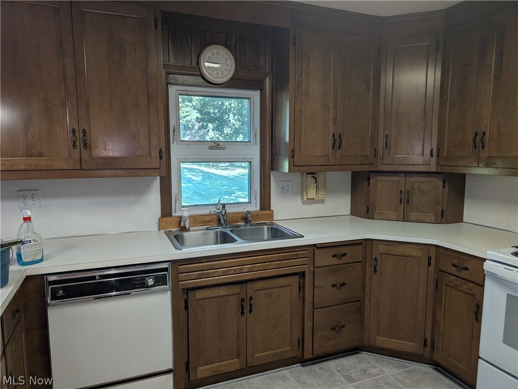 295 N Church Street Dalton OH 44618