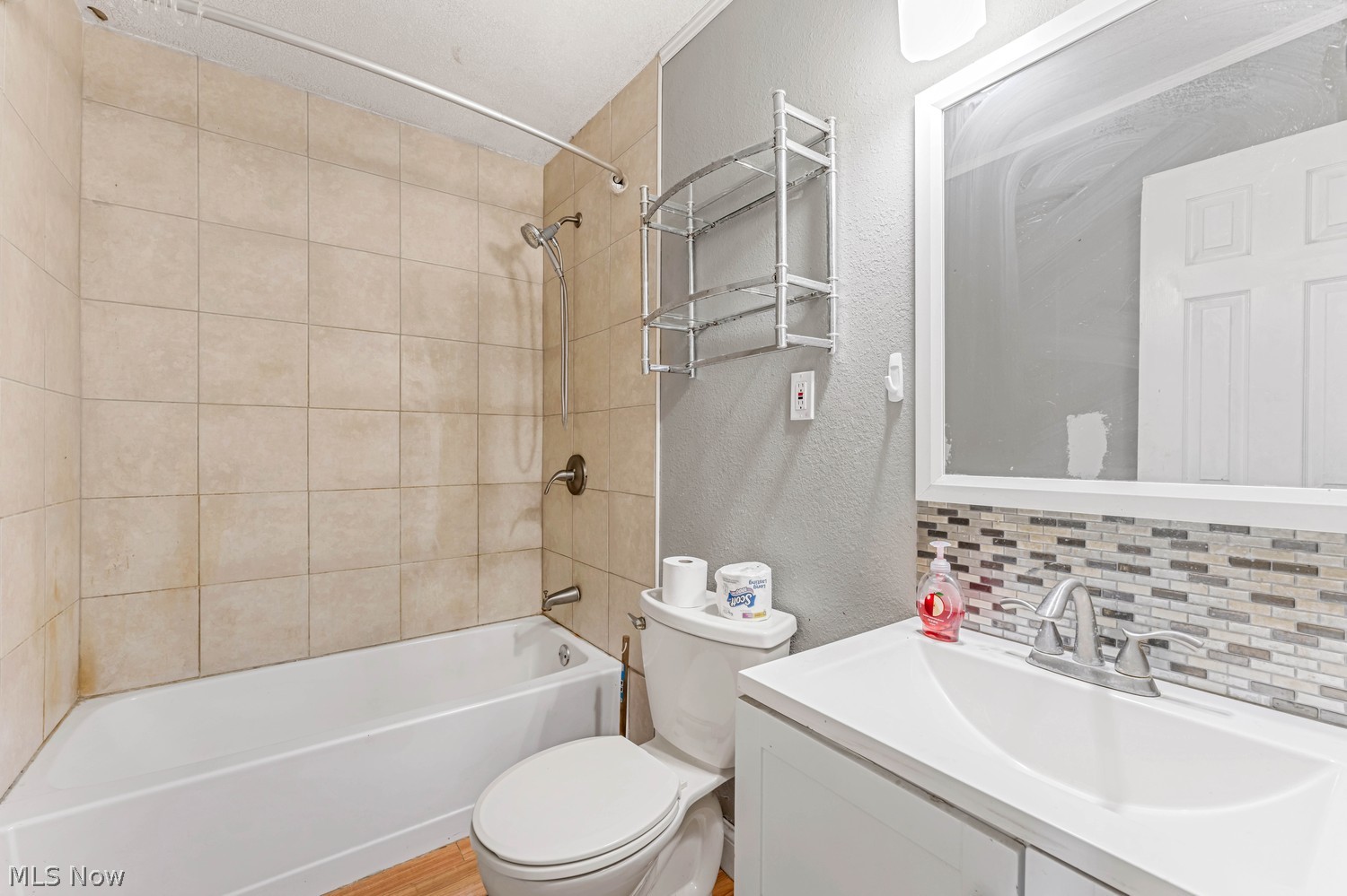 15243 Stoltz Road Diamond OH 44412