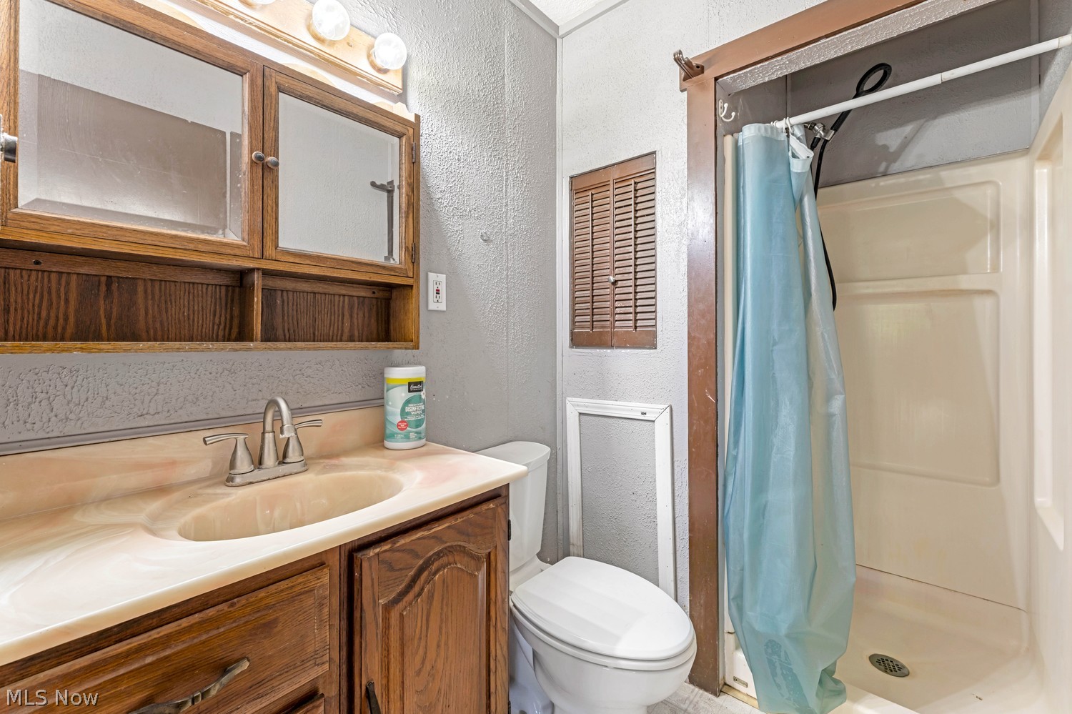 15243 Stoltz Road Diamond OH 44412