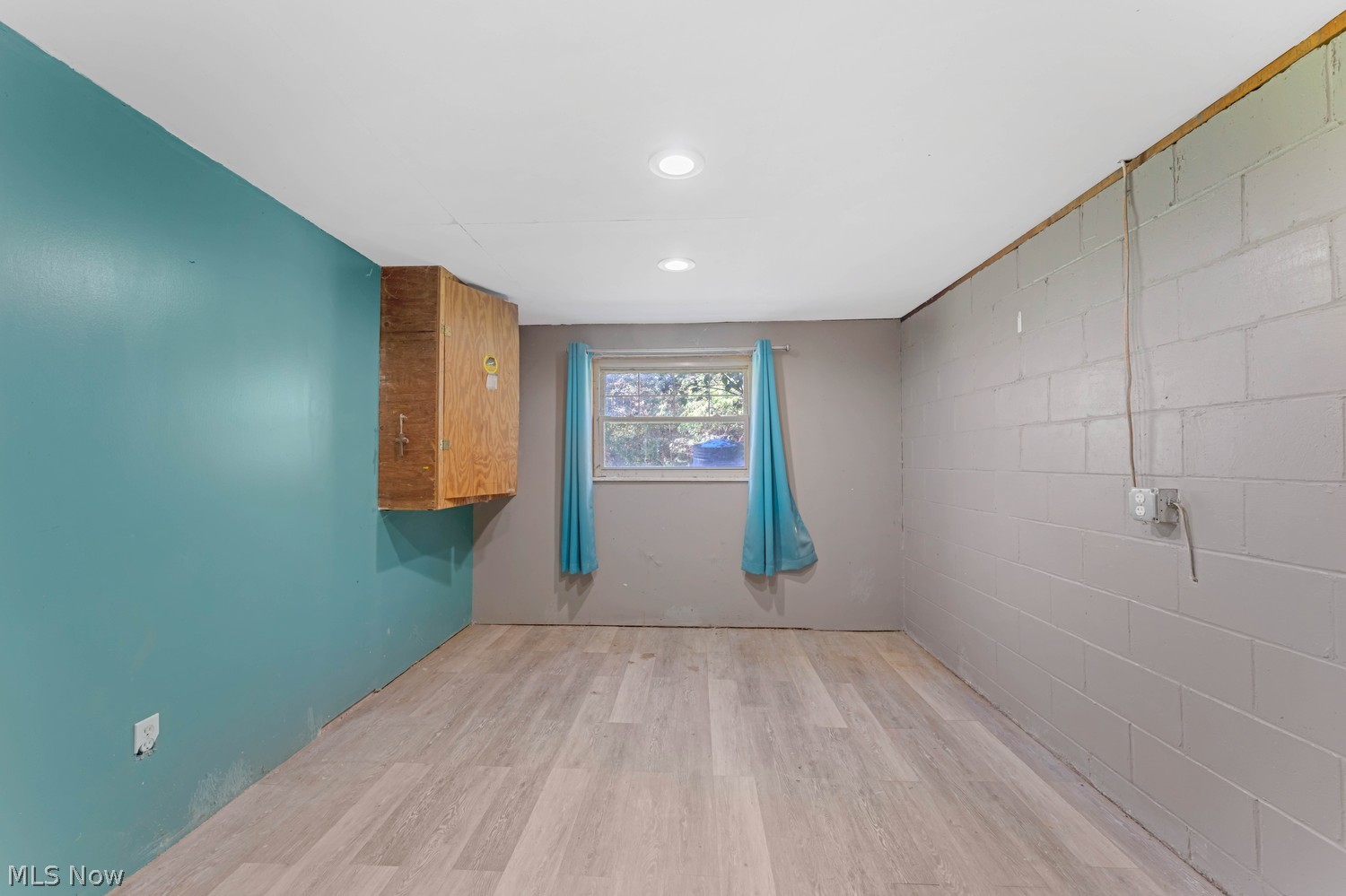 15243 Stoltz Road Diamond OH 44412