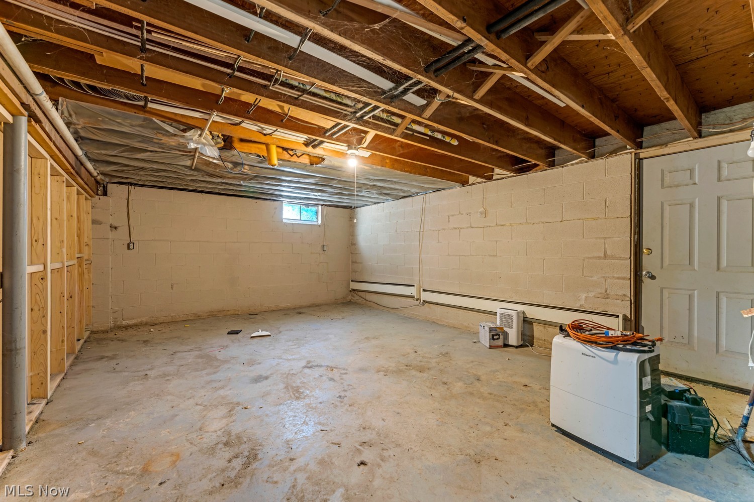 15243 Stoltz Road Diamond OH 44412