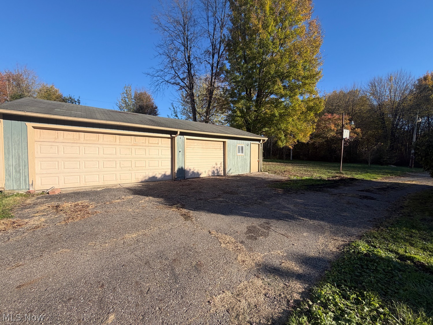 15243 Stoltz Road Diamond OH 44412