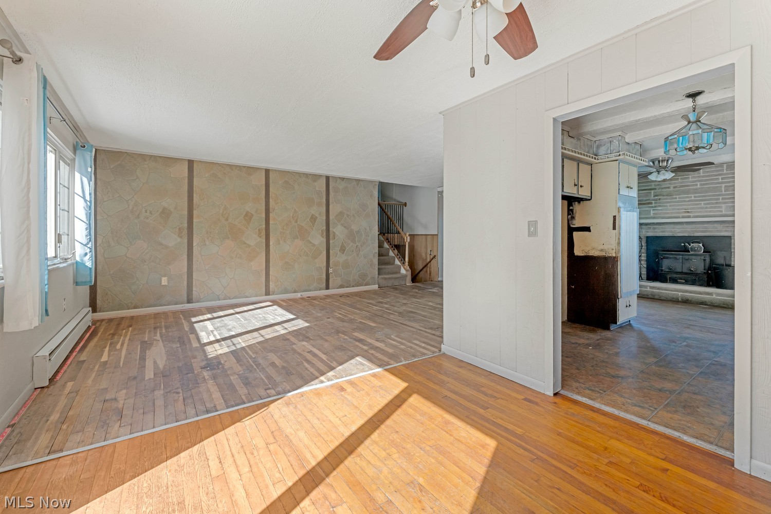 15243 Stoltz Road Diamond OH 44412