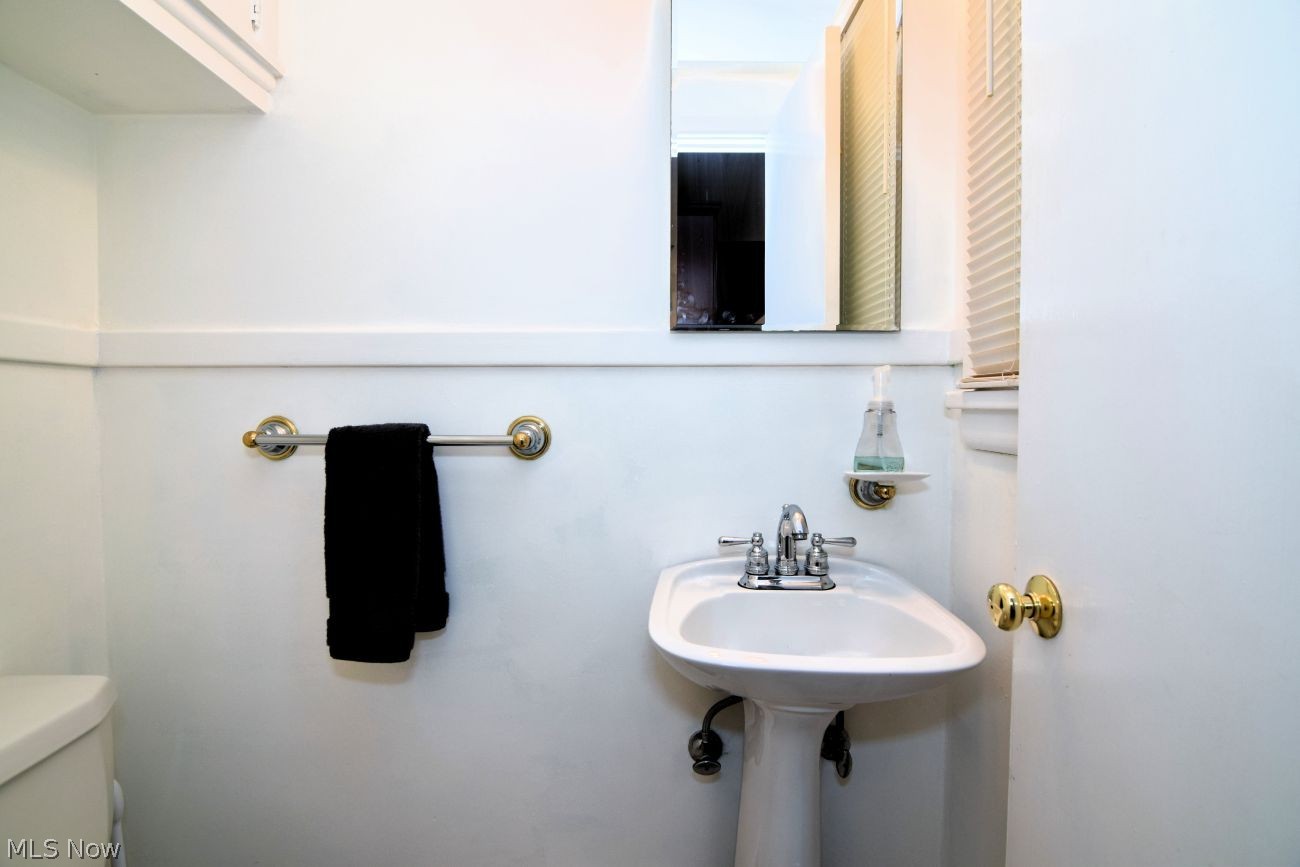 21018 Halburton Road Beachwood OH 44122