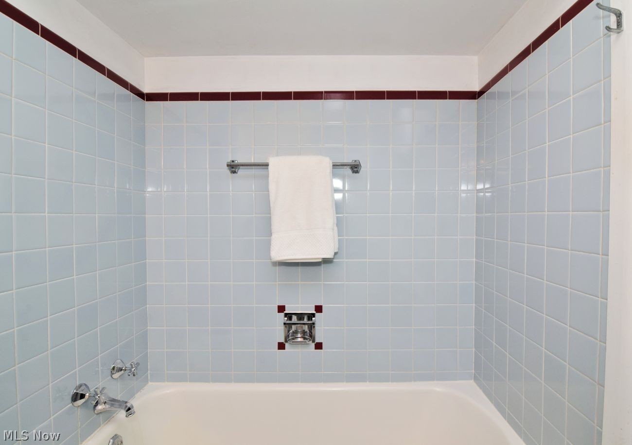 21018 Halburton Road Beachwood OH 44122