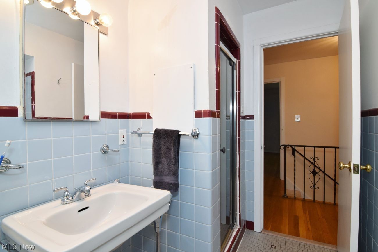 21018 Halburton Road Beachwood OH 44122