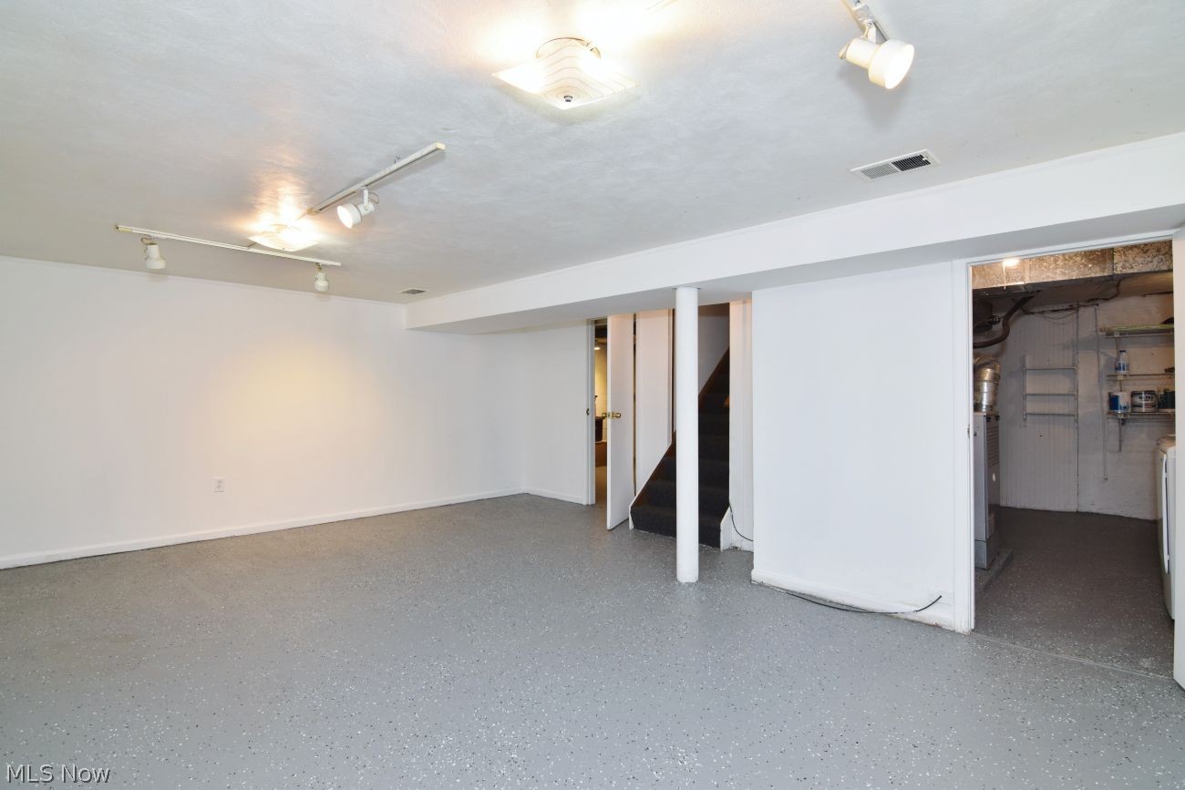 21018 Halburton Road Beachwood OH 44122