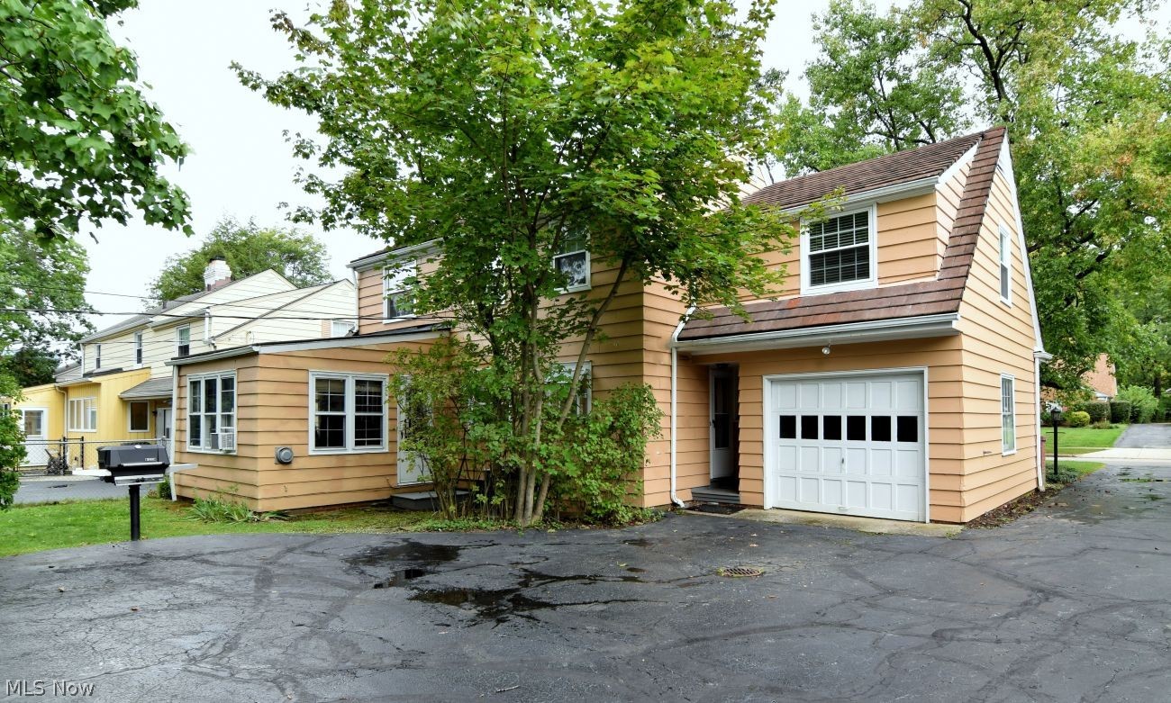 21018 Halburton Road Beachwood OH 44122