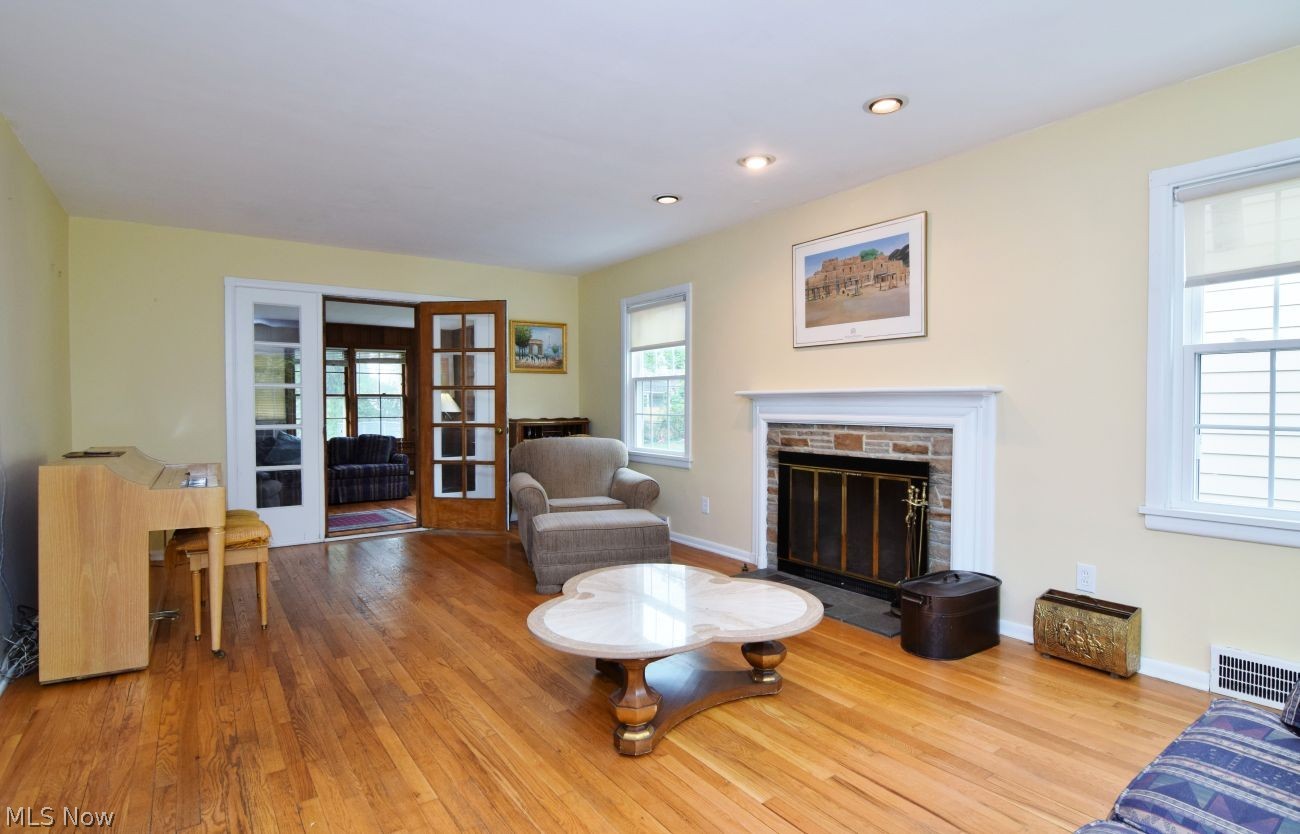 21018 Halburton Road Beachwood OH 44122