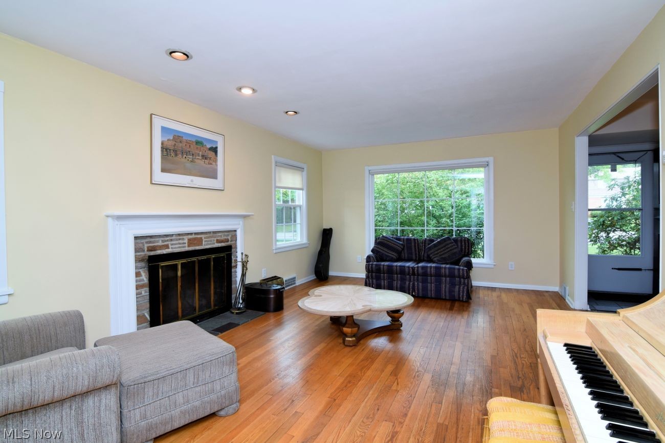 21018 Halburton Road Beachwood OH 44122