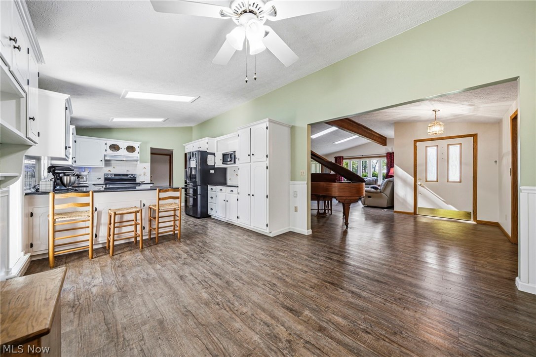 1425 Lake (SR 531) Road Conneaut OH 44030
