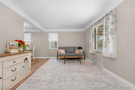 6358 Allanwood Drive Parma OH 44129