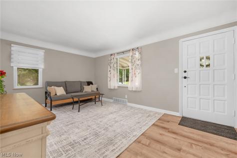 6358 Allanwood Drive Parma OH 44129