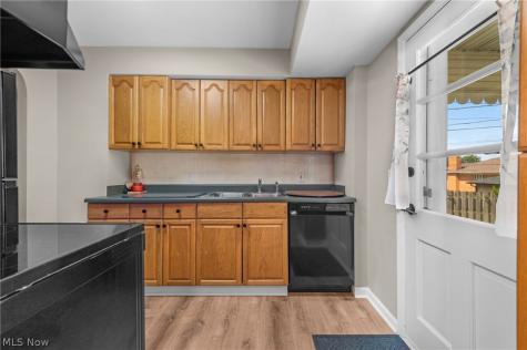 6358 Allanwood Drive Parma OH 44129