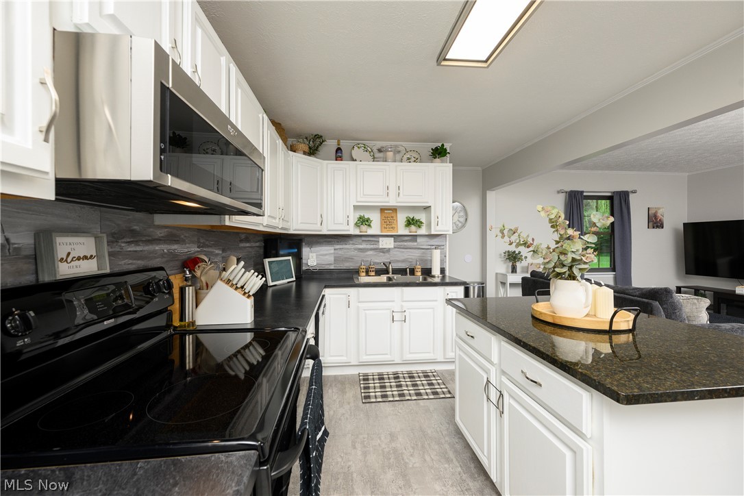 2715 Delaware Circle Dover OH 44622